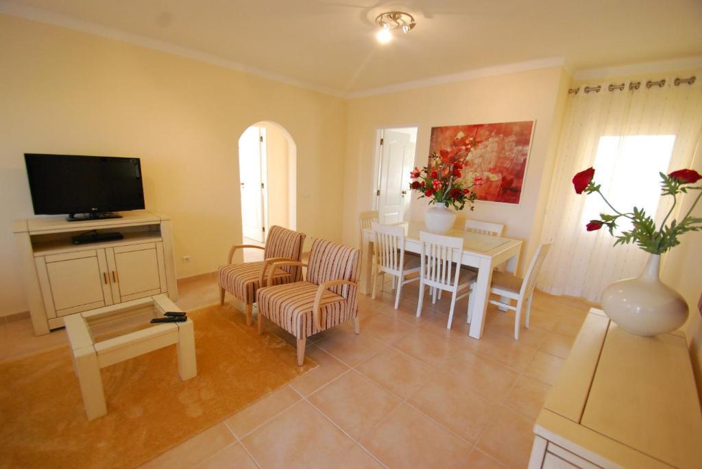 Hotel Oasis Parque Country Club Portimão Habitación foto